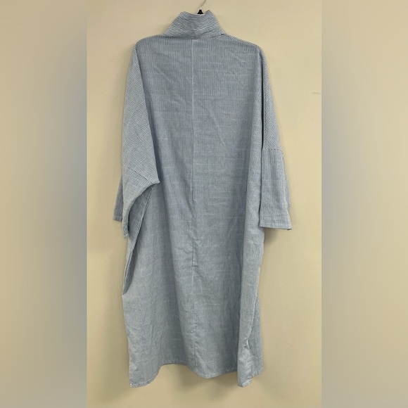 Tango Paradise Oversized Linen Beach Dress - Picture 5 of 7